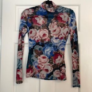 Guess mesh top with flower detail